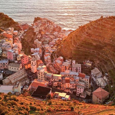 L' Attico Giallo Oro Di Giulia Manarola Zewnętrze zdjęcie